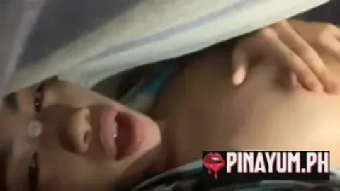Pinay Sex Nagtalukbong na si Ella Upang Hindi Maabala